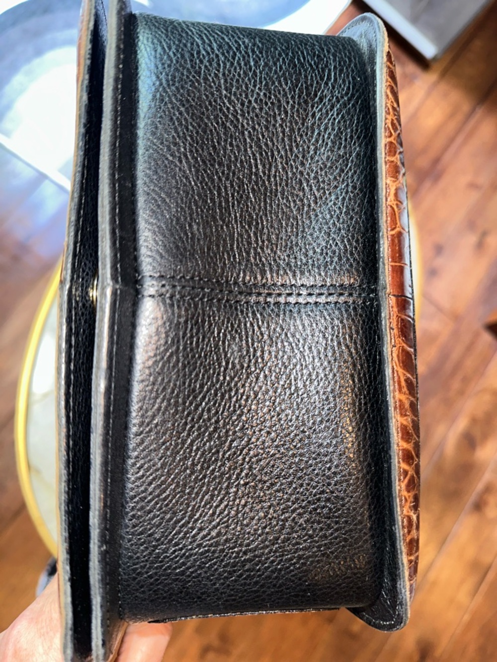 Vintage Bally Leather Bag • Croc Embossed Trim • Leather Lined • Made in Italy - Picture 9 of 16